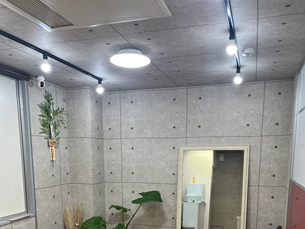 神戸駅店の店内